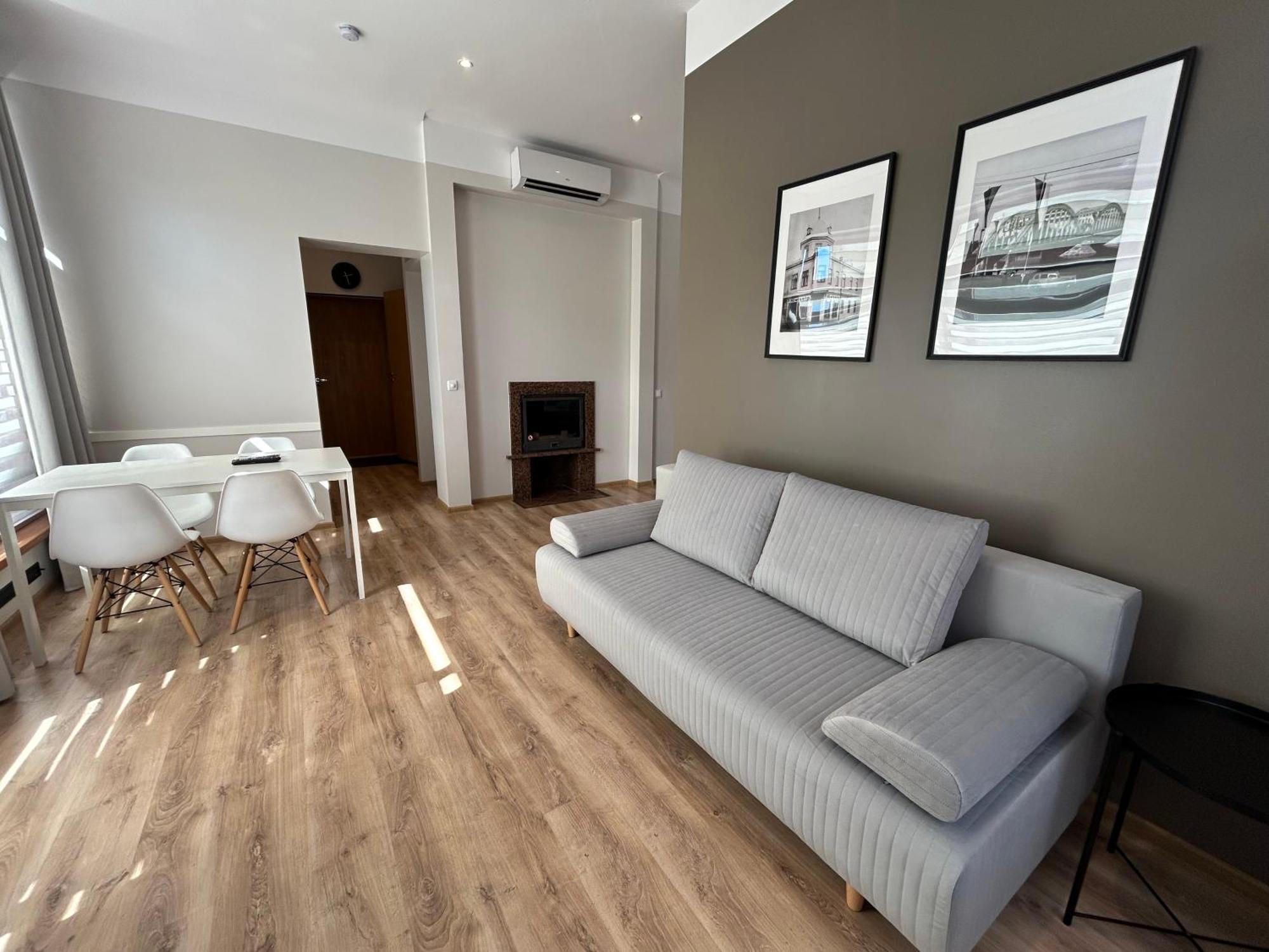 Jon'S 2 Apartments Parnawa Zewnętrze zdjęcie